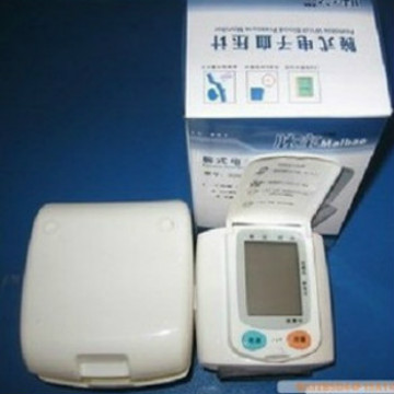 “脉宝”电子血压计3000型