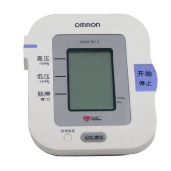 欧姆龙电子血压计HEM-7011型 全自动 上臂式